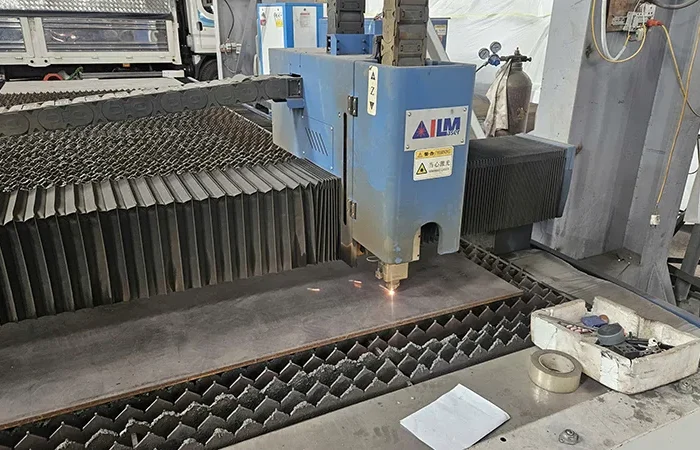 Máy cắt Laser CNC 6m